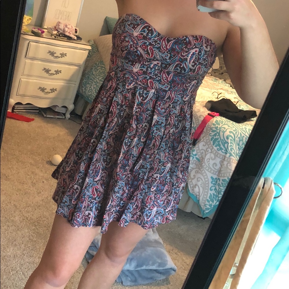 Strapless dress